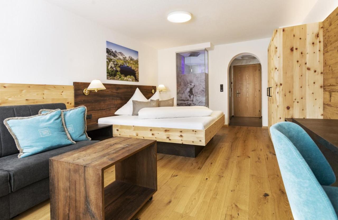 Hotel Garni Tirol Ладис Екстериор снимка