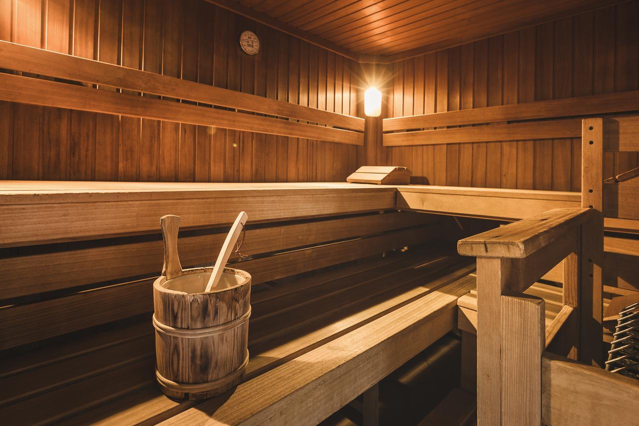 Hotel Garni Tirol Ладис Екстериор снимка