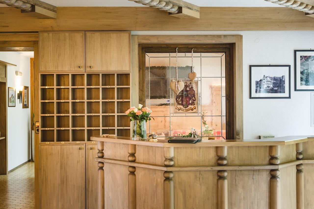 Hotel Garni Tirol Ладис Екстериор снимка