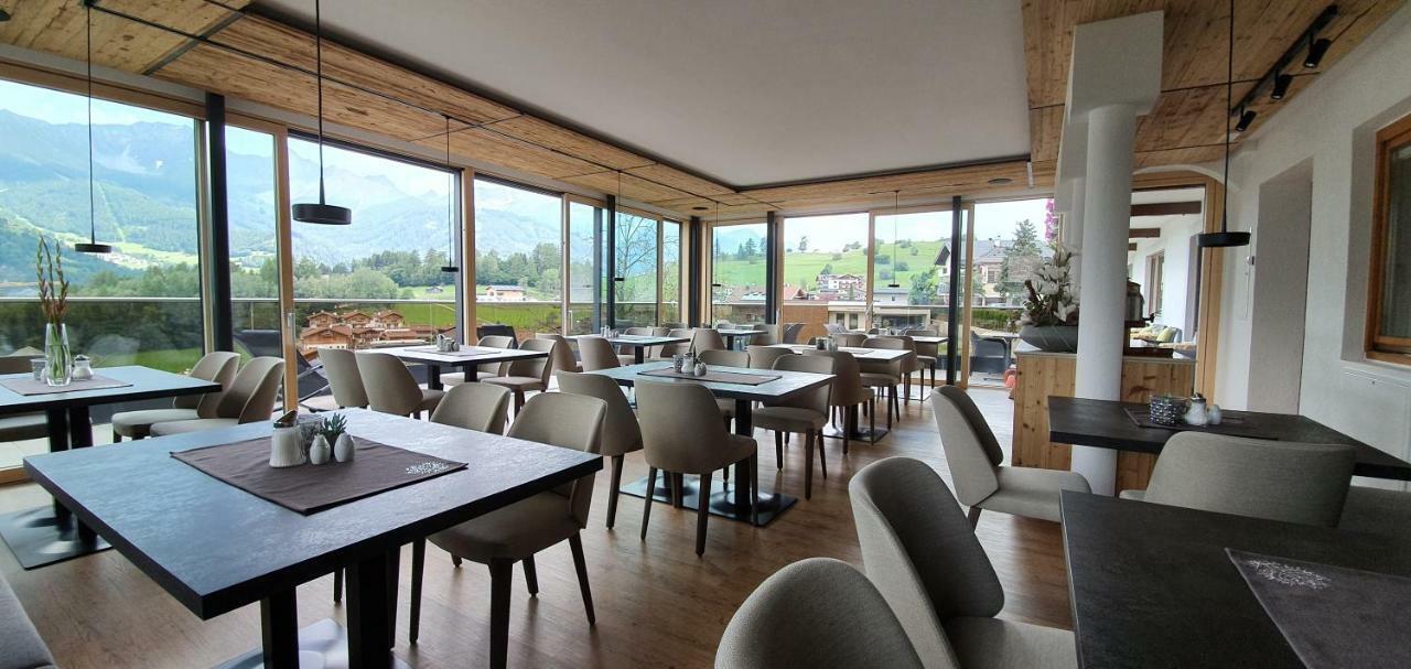 Hotel Garni Tirol Ладис Екстериор снимка